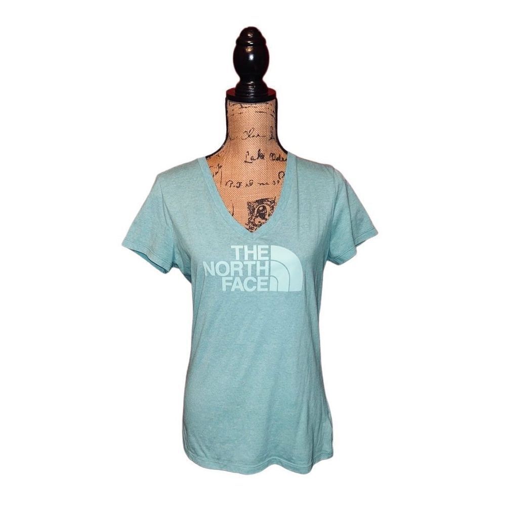 Womens The North Face v-neck t-shirt size M